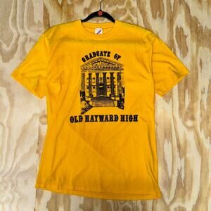 Large - Vintage y2k graduate of hayward high 1980s t-shirt